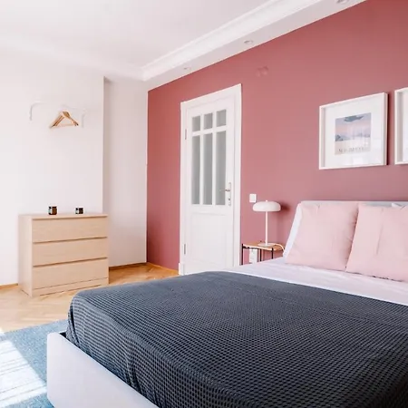 Sea View Duplex With Terrace 5 Min To Marina 伊斯坦布尔