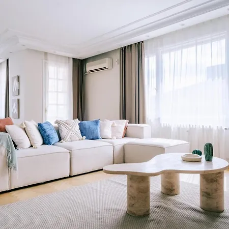 Sea View Duplex With Terrace 5 Min To Marina * Provincia di Istanbul